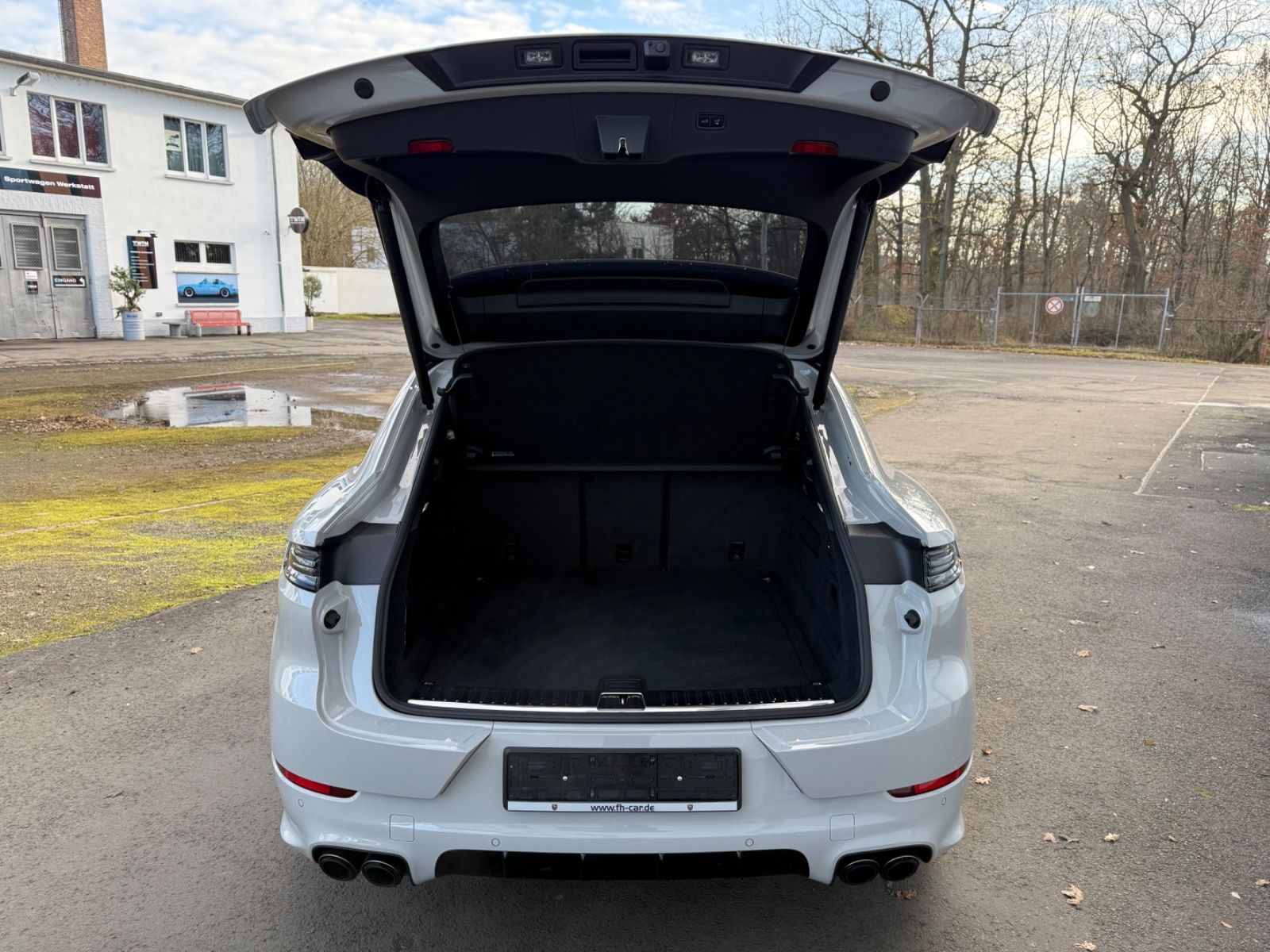 Porsche Cayenne Coupe GTS/BFD/Alu22/AHK/SoftC/VOLL