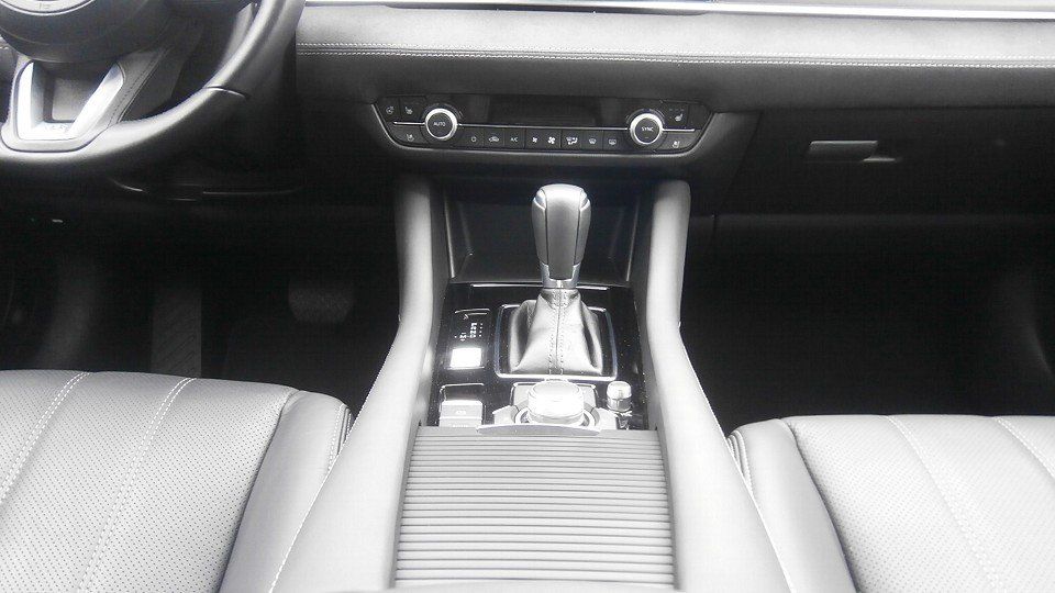 Mazda 6 2.5L SKYACTIV G 194PS 6AT FWD TAKUMI SUNR