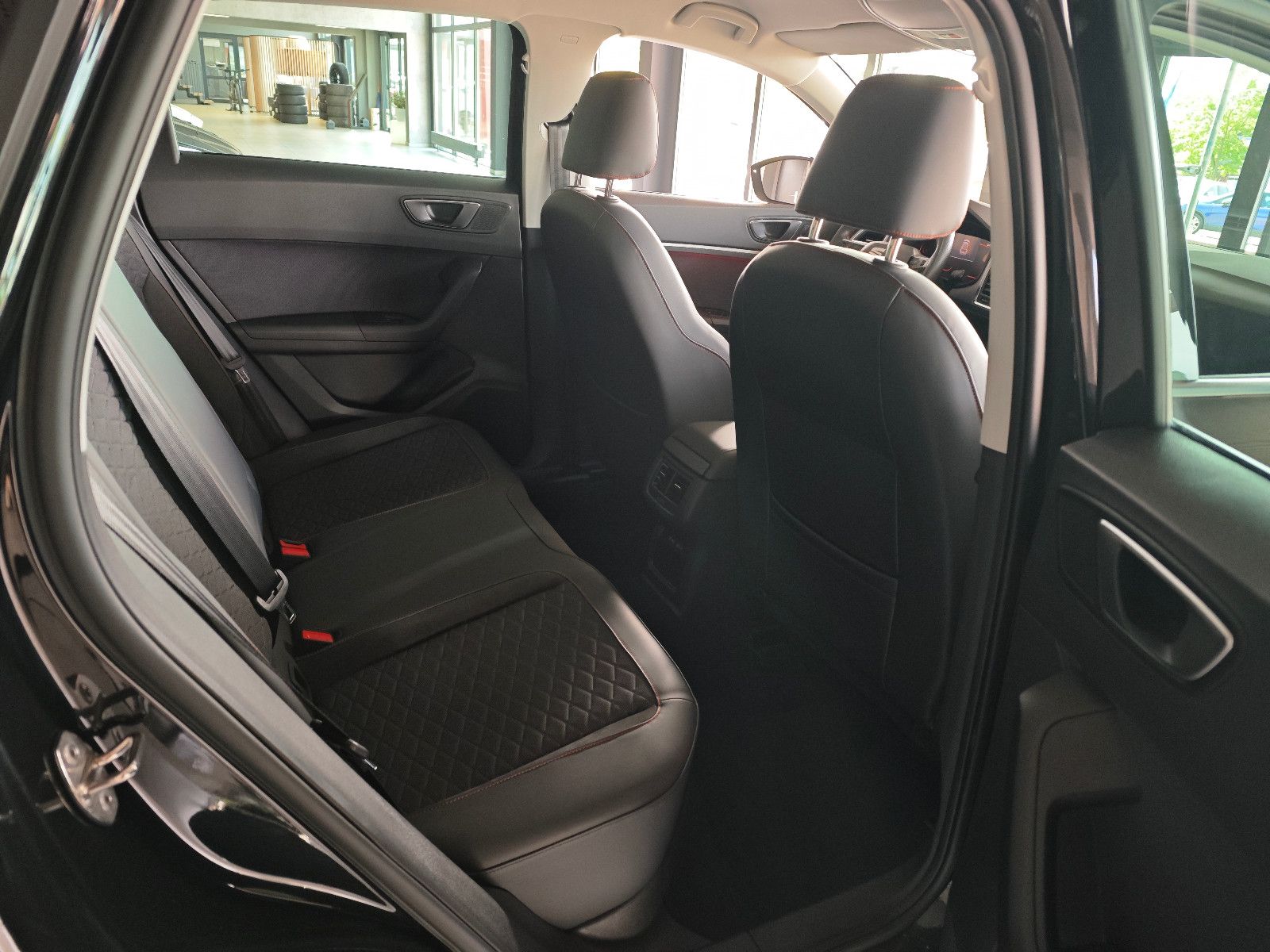 Seat Ateca FR 2.0TDI DSG AHK|ACC|FullLink|Kam