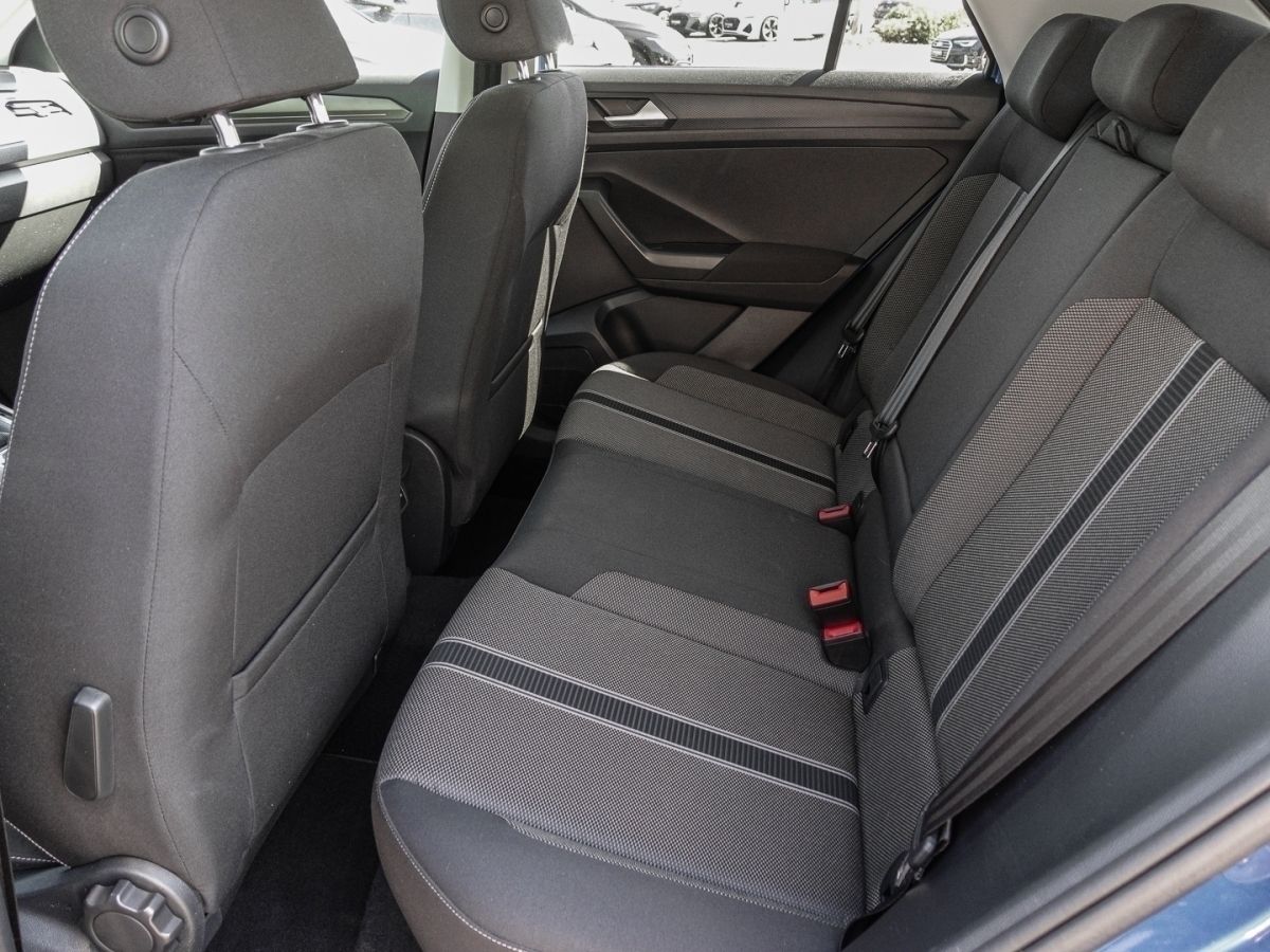 Volkswagen T-ROC 1.5 TSI DSG Style - Samsaru's Car Outlet