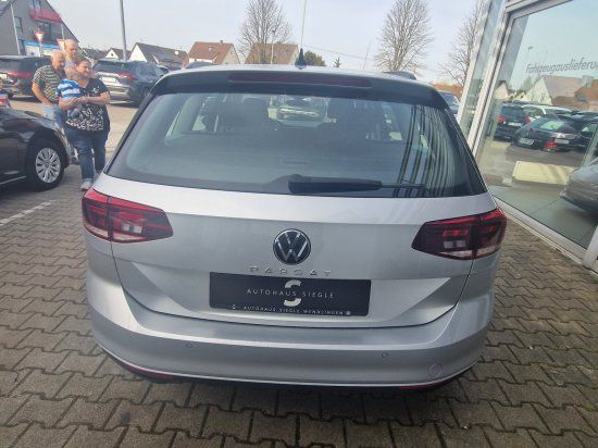 Volkswagen Passat Variant 2.0 TDI DSG - Samsaru's Car Outlet