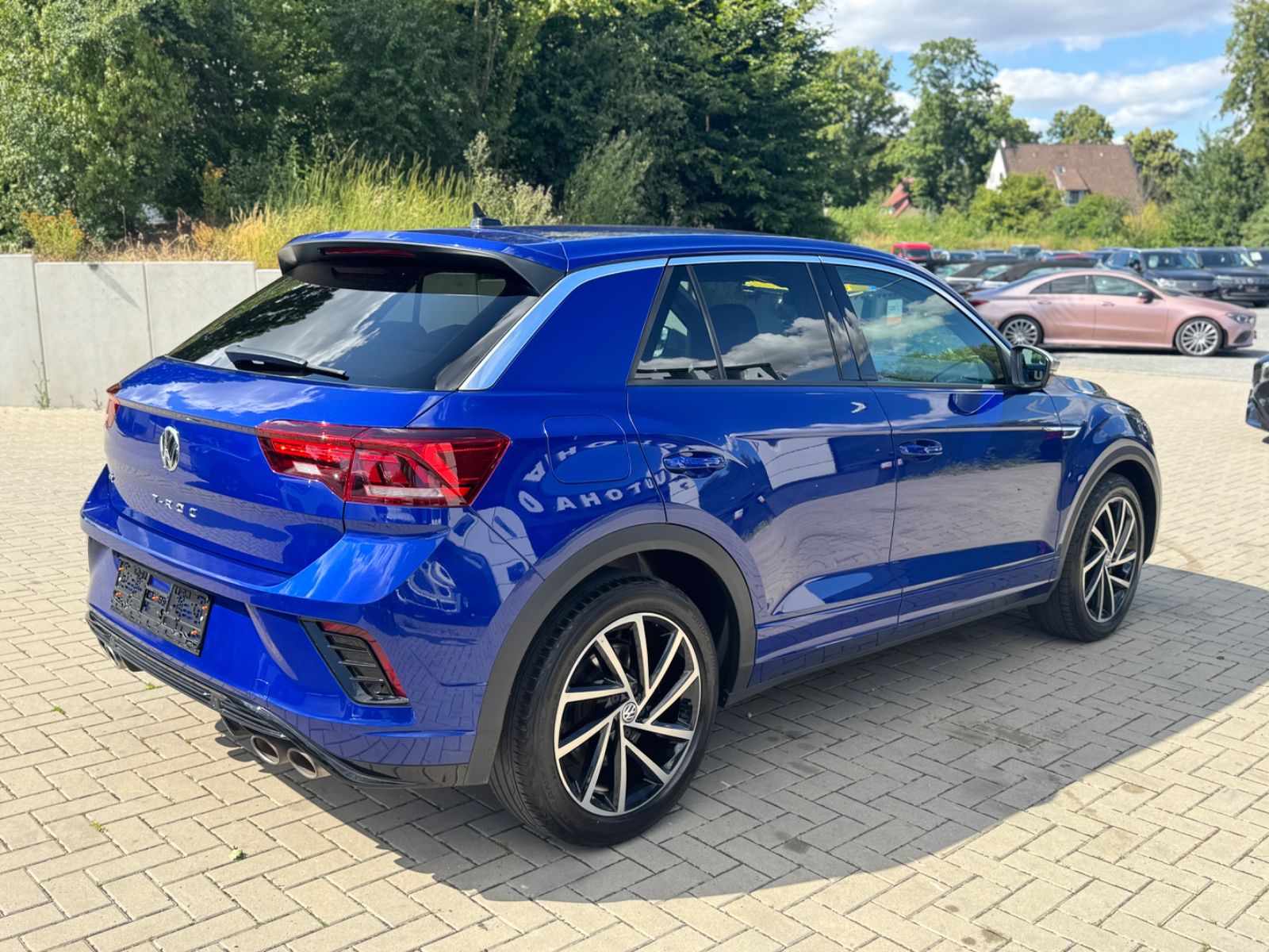 Volkswagen T-Roc R 4Motion - Samsaru's Car Outlet