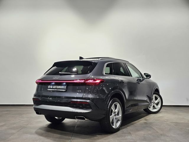 Audi Q5 TFSI S Line Pano Beifahrerdis.AHK 360'' 20 Zo
