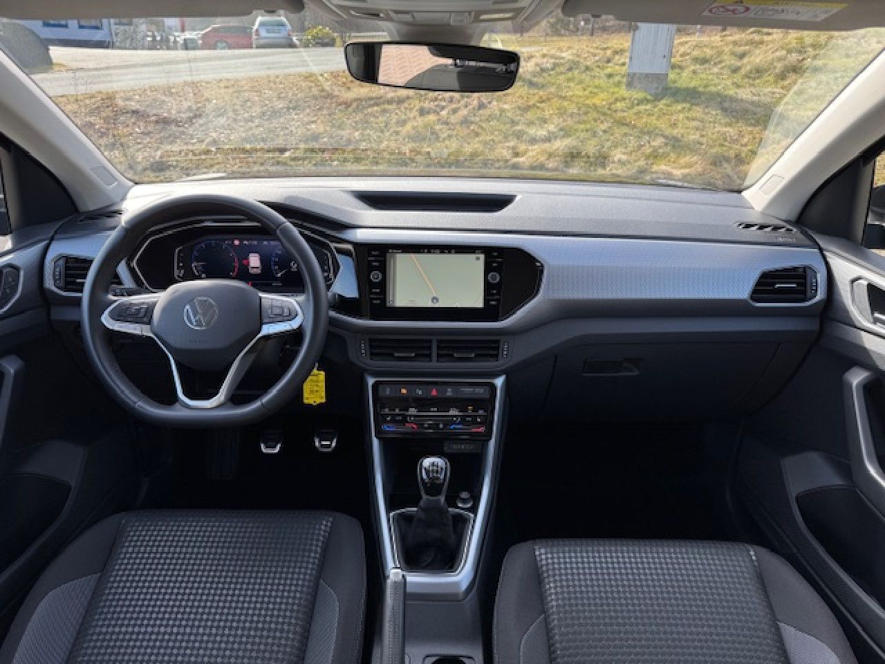 Volkswagen T-Cross Active 1.0 TSI - Samsaru's Car Outlet