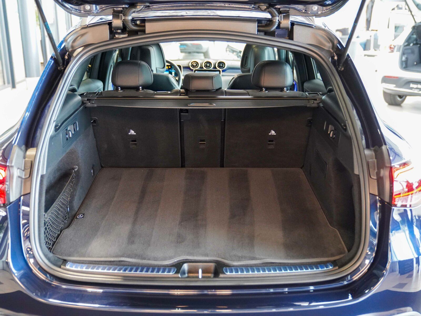 Mercedes-Benz GLC 300 d 4M AMG Line - Samsaru's Car Outlet