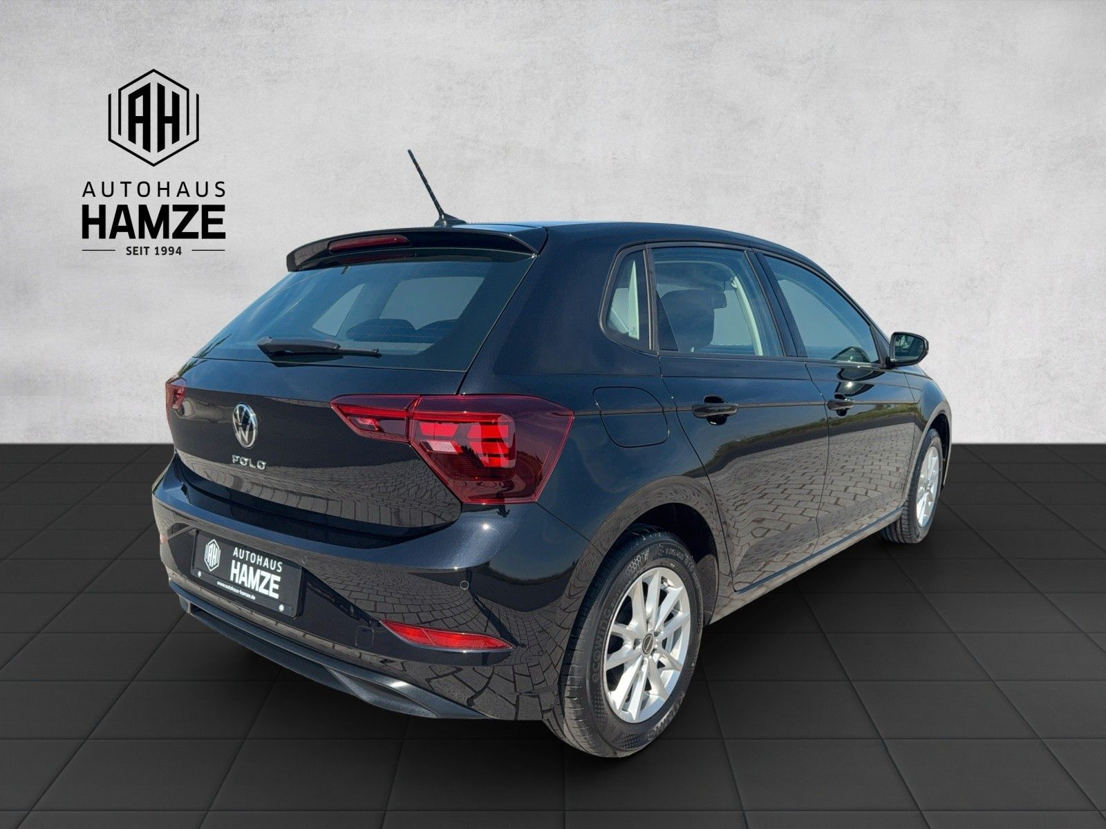 Volkswagen Polo VI Life 70KW DSG - Samsaru's Car Outlet