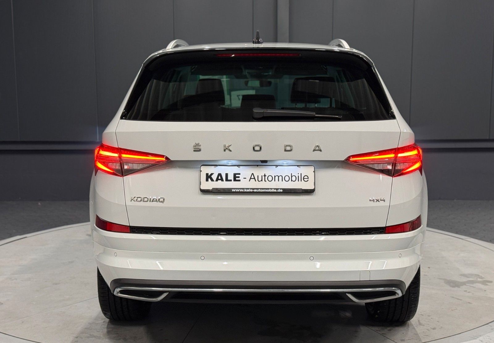 Skoda Kodiaq L&K 4x4 *LEDER*MASSAGE*360*AHK*Standhzg*