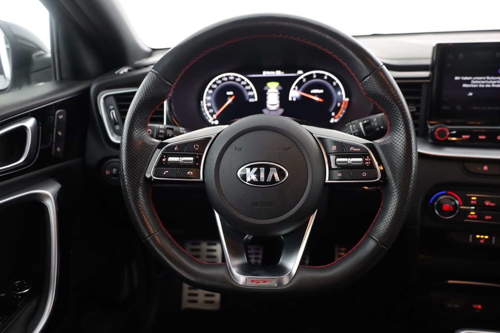 Kia ProCeed 1.6 T-GDI GT - Samsaru's Car Outlet
