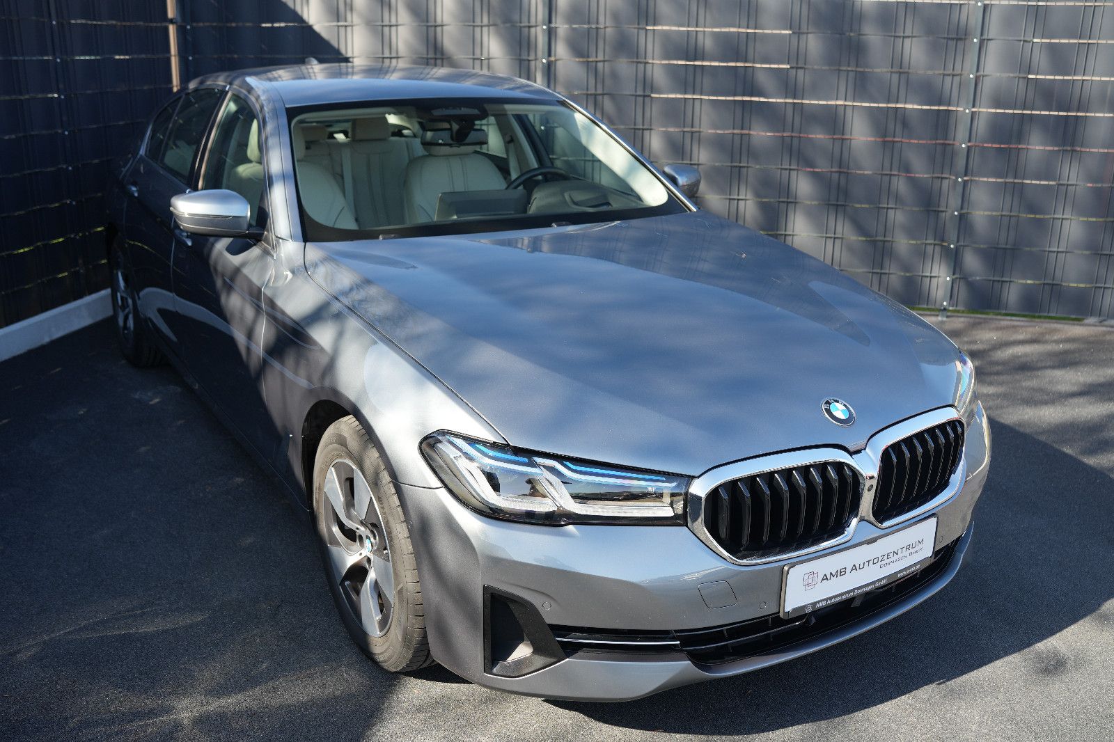 BMW 520d XDrive*LASER*HEADUP*ACC*DDC*ABL*STANDHZG*