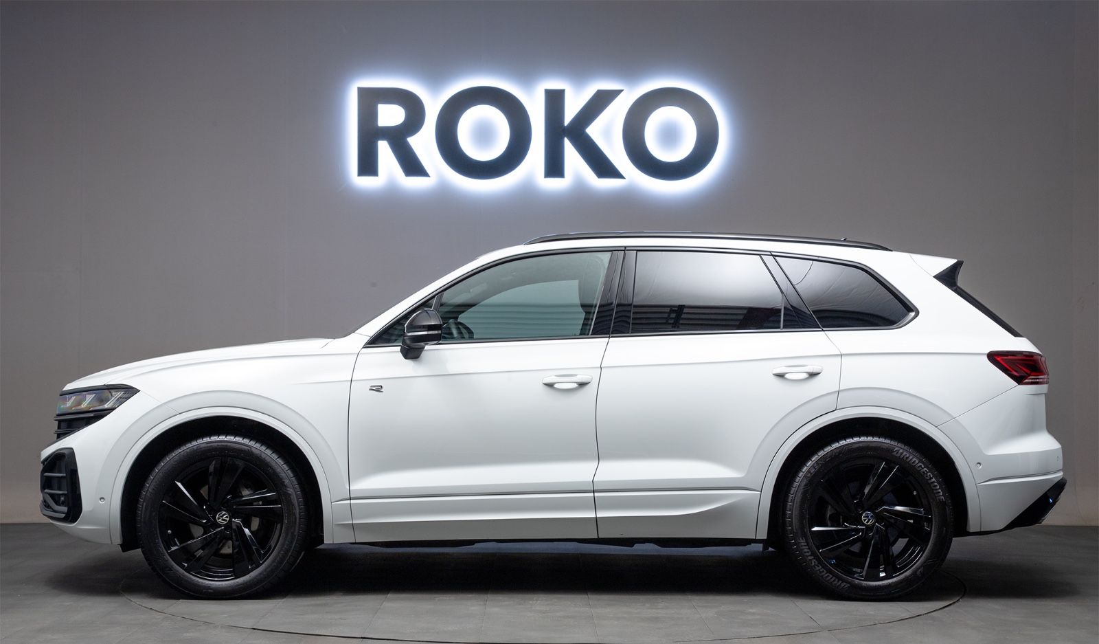 Volkswagen Touareg R-Line - Samsaru's Car Outlet