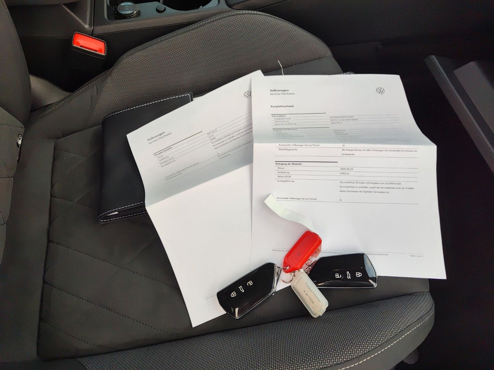 Volkswagen Golf VIII Variant 1.5 TSI - Samsaru's Car Outlet