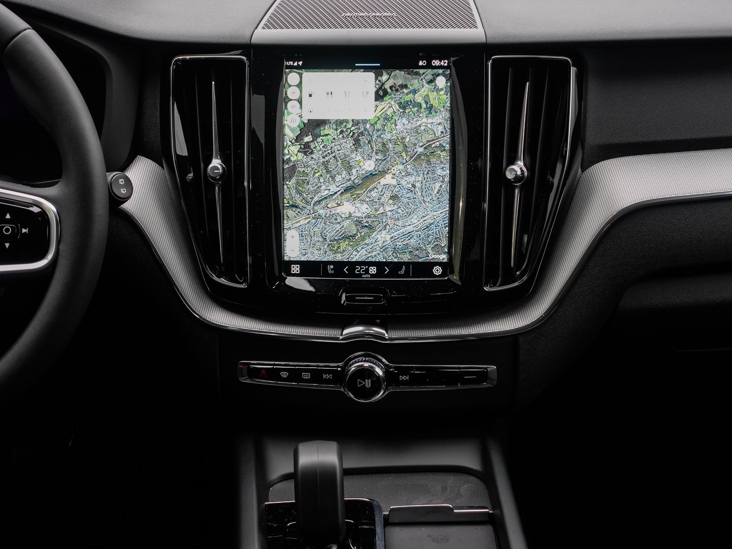 Volvo XC60 B4 Diesel Plus Bright - Samsaru's Car Outlet