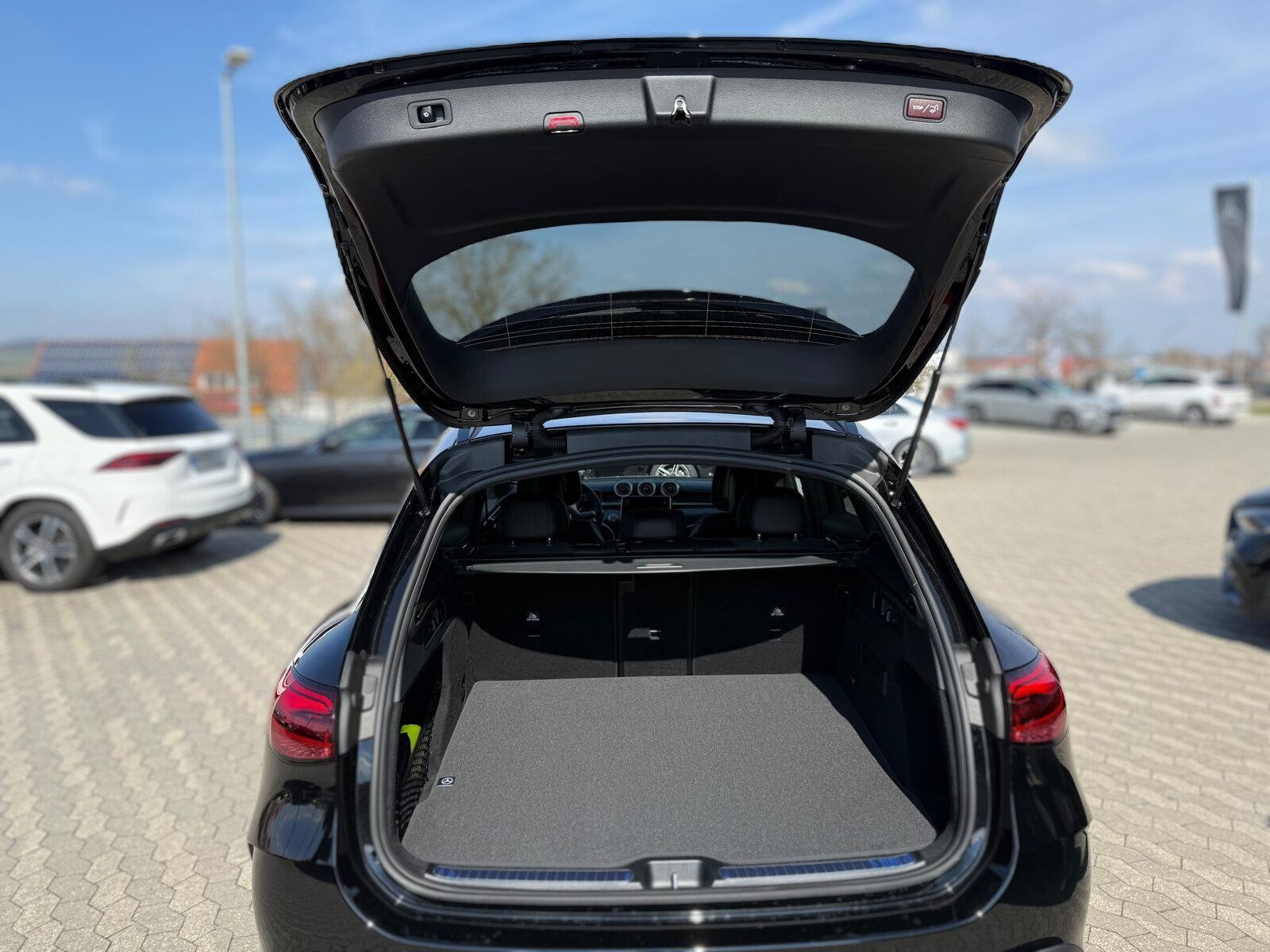Mercedes-Benz GLC 220 d 4M AMG - Samsaru's Car Outlet