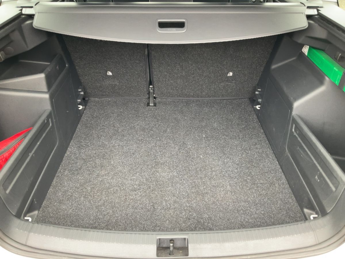Skoda Fabia Combi 1.0 TSI DSG AMBITION - Samsaru's Car Outlet