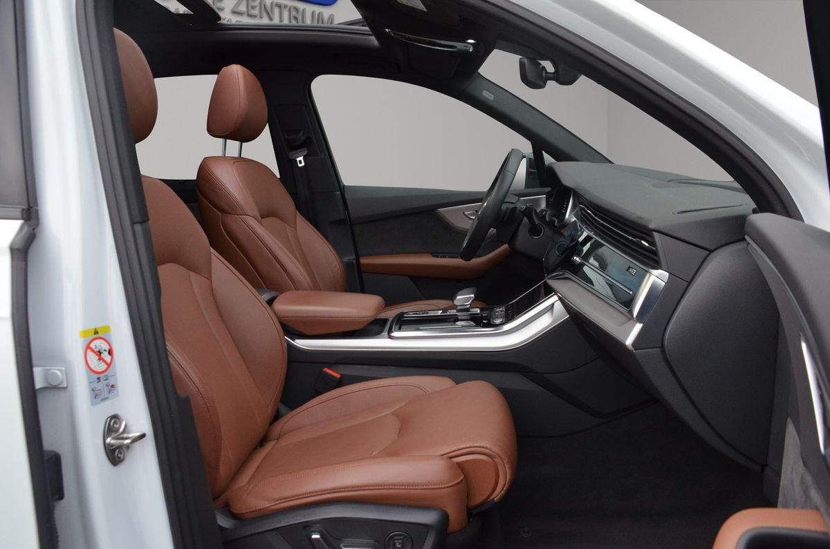 Audi Q7 50 TDI quat STNDHZ 7SITZER PANO AHK LUFT 360°