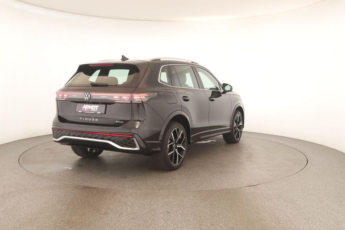 Volkswagen Tiguan 2.0 TDI 4M DSG R-Line Leder Pano Navi 360