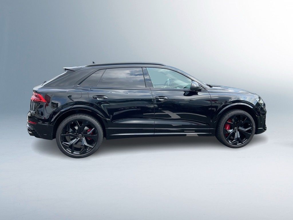 Audi RS Q8 4.0 TFSI quattro RS Essential Paket Dynami