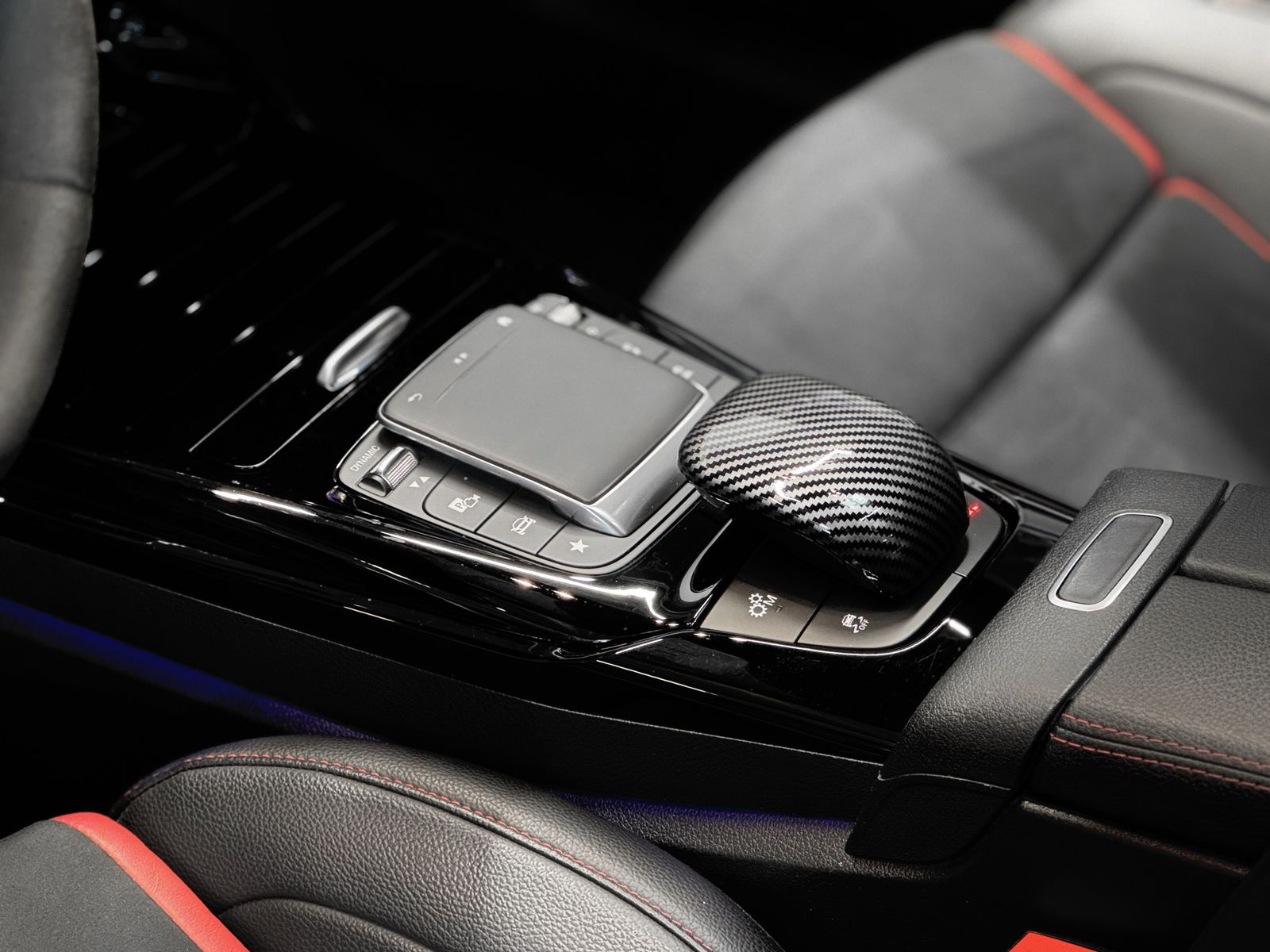 Mercedes-Benz CLA 35 AMG 4M - Samsaru's Car Outlet