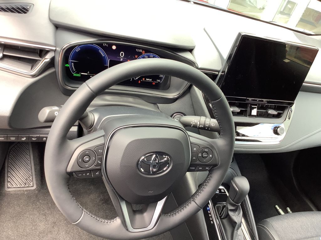 Toyota Corolla 2.0 Hybrid - Samsaru's Car Outlet