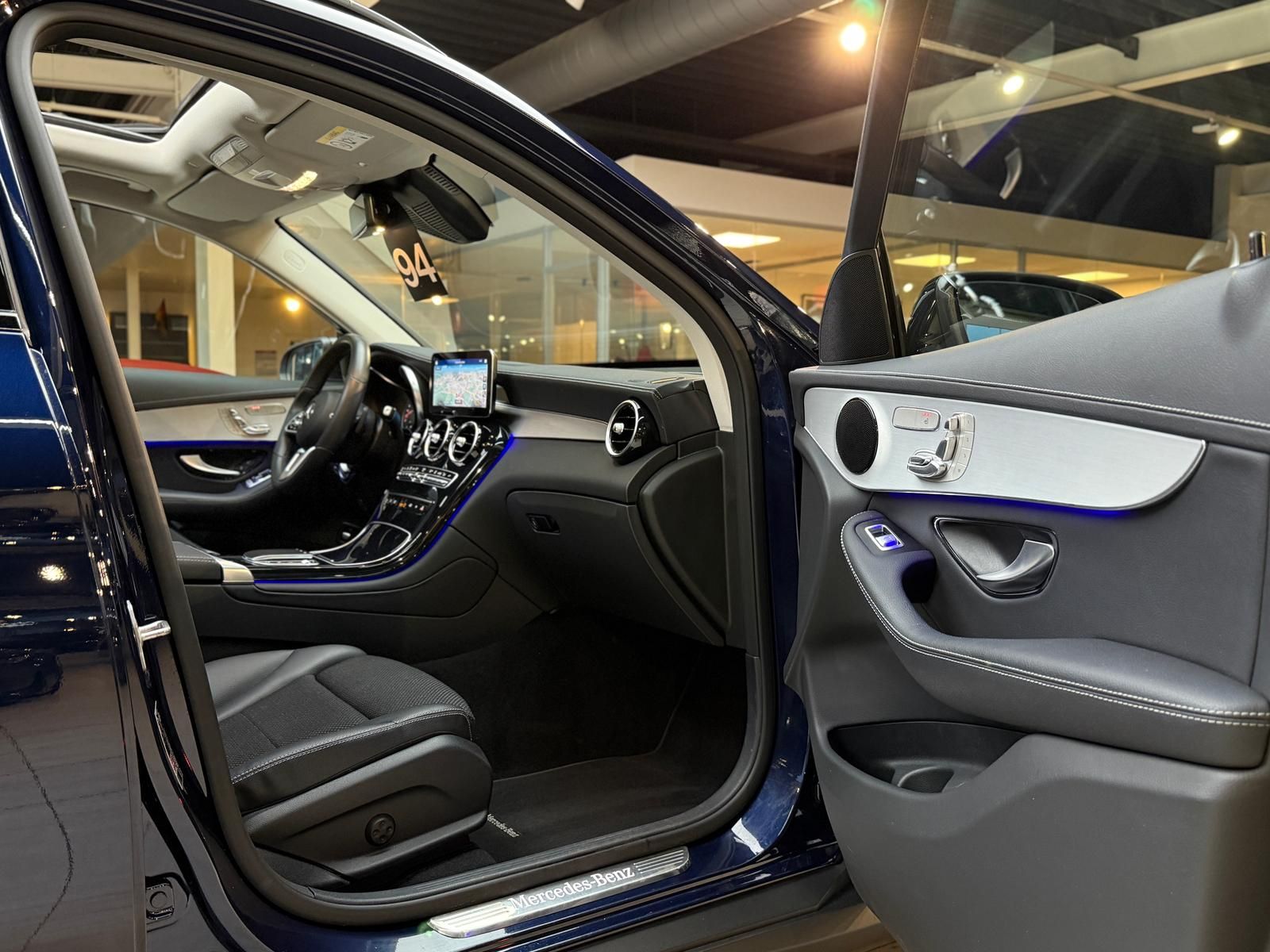 Mercedes-Benz GLC 300 e 4Matic*Panorama*360°*AHK*KeylessGO