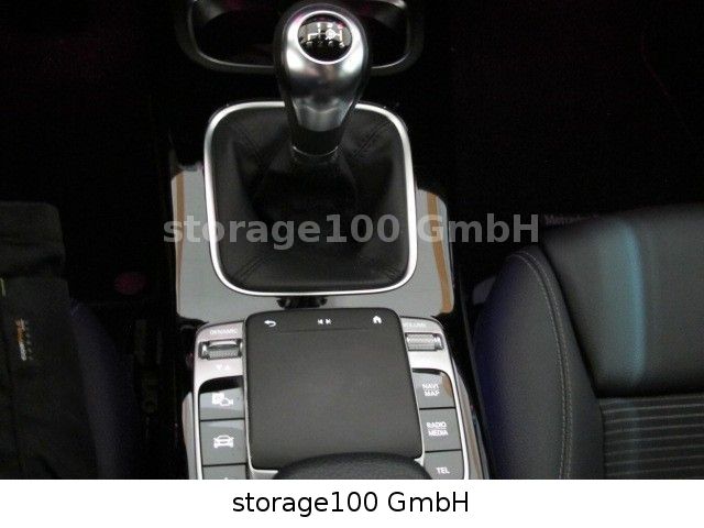 Mercedes-Benz A 180 - Samsaru's Car Outlet