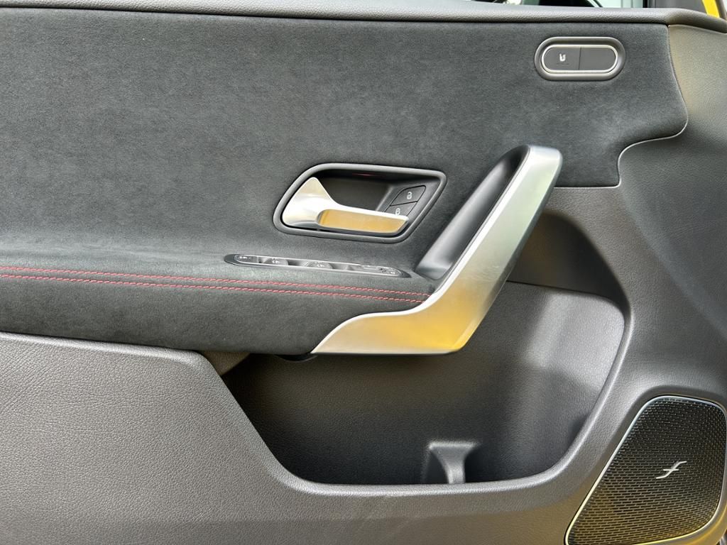 Mercedes-Benz A 180 AMG - Samsaru's Car Outlet