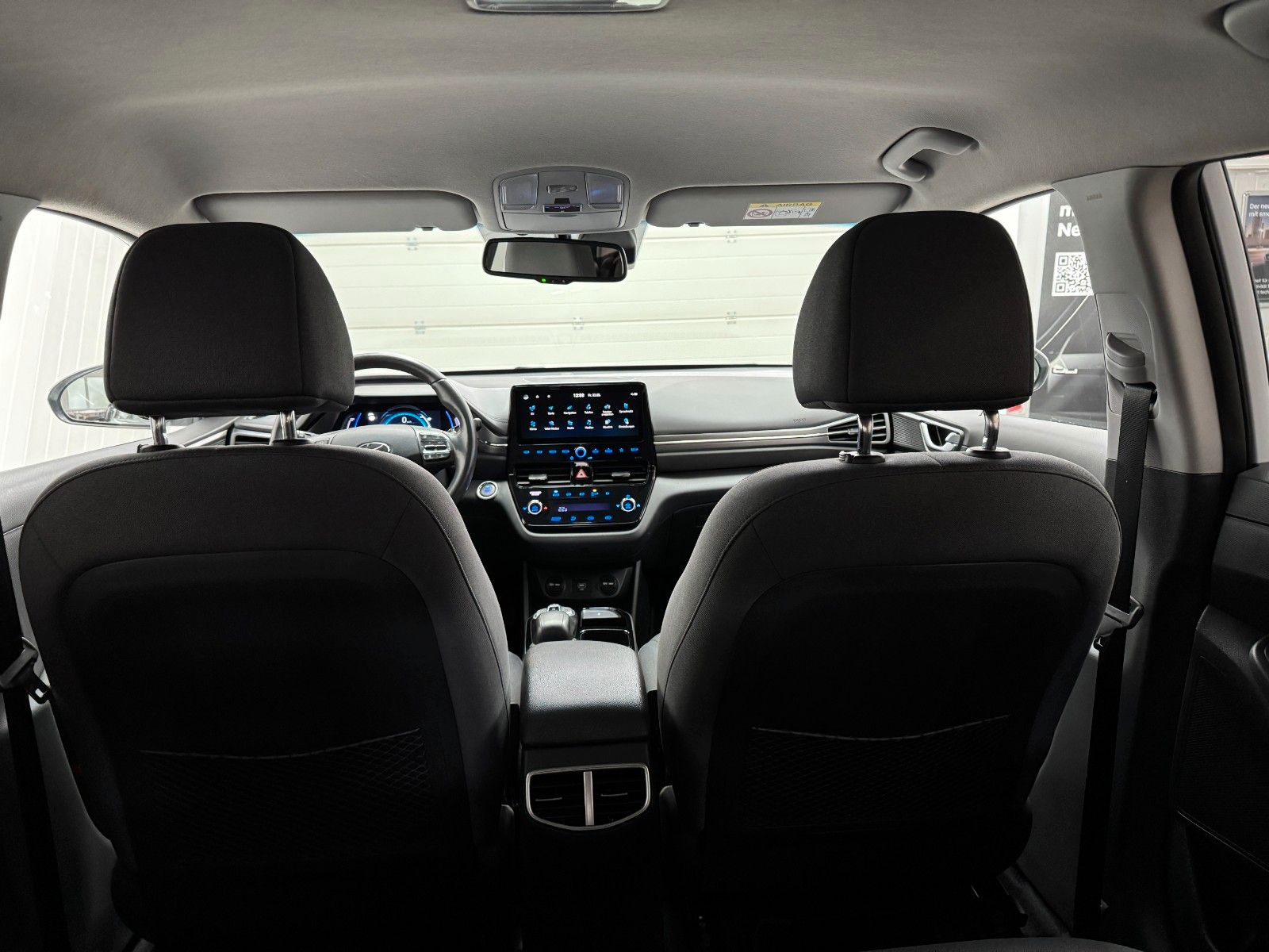 Hyundai IONIQ Style Elektro - Samsaru's Car Outlet
