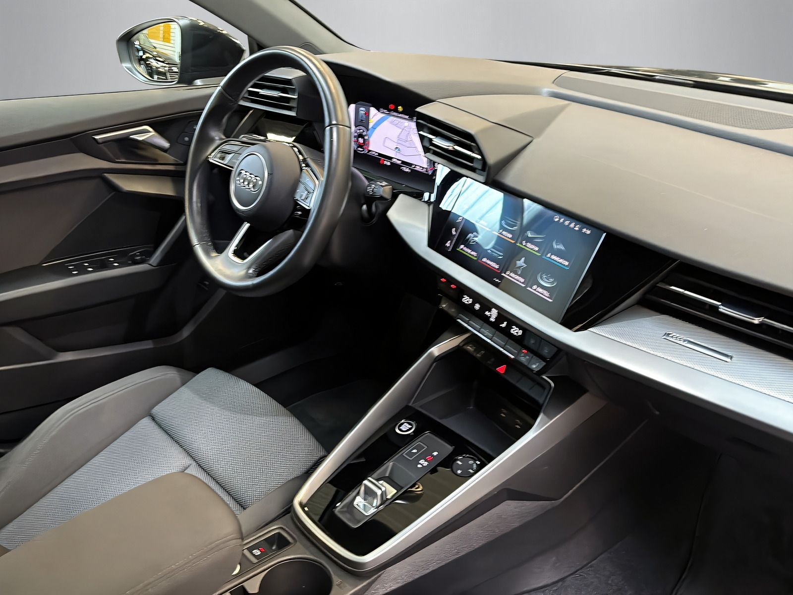 Audi A3 Sportback 35 TFSI advanced +AHK+KAMERA+PANO+