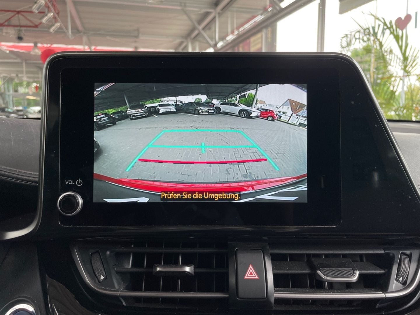 Toyota C-HR 2.0 Hybrid Team - Samsaru's Car Outlet