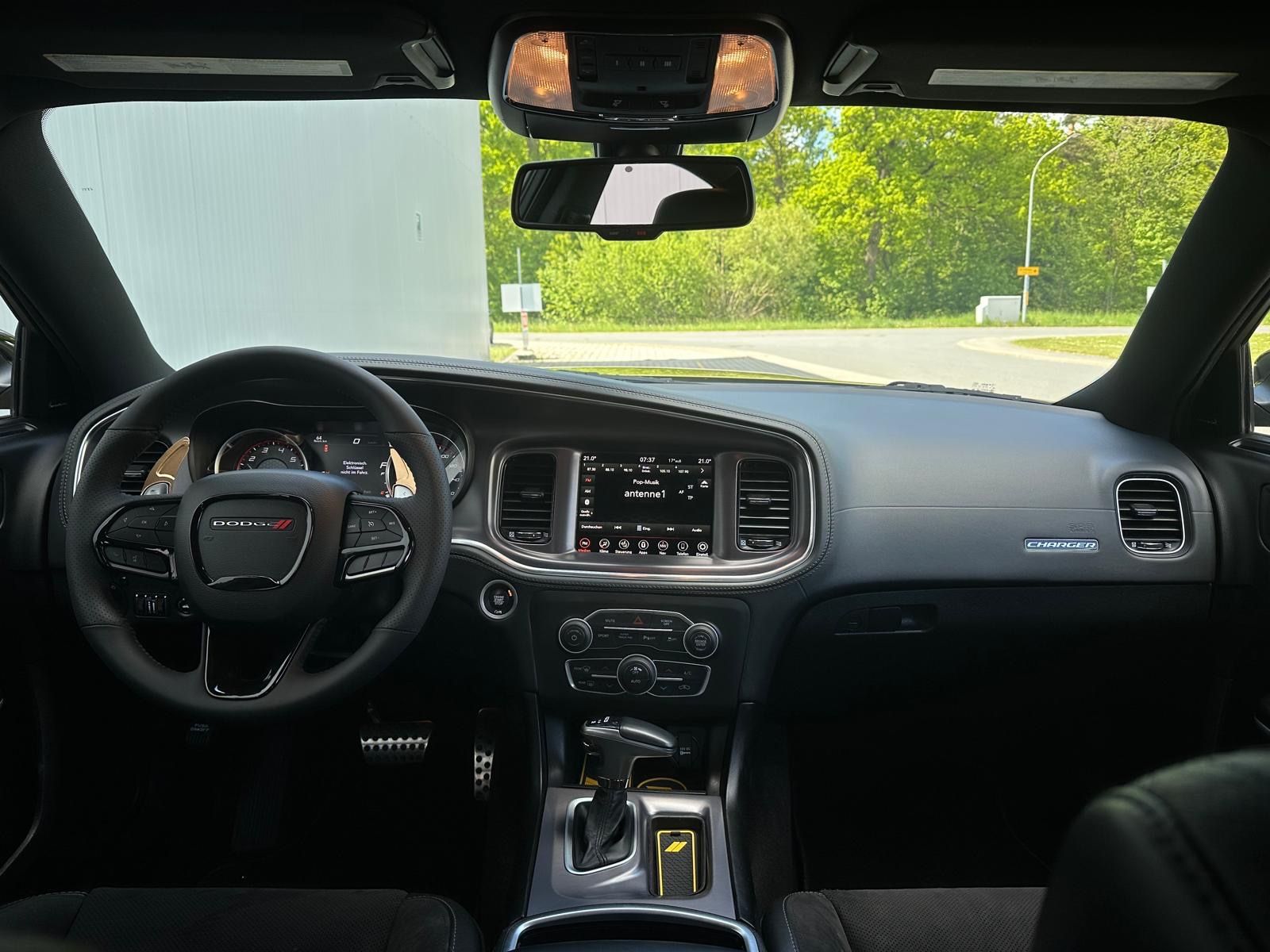 Dodge Charger 5,7 R/T Super Trackpak Navi Kamera Leder