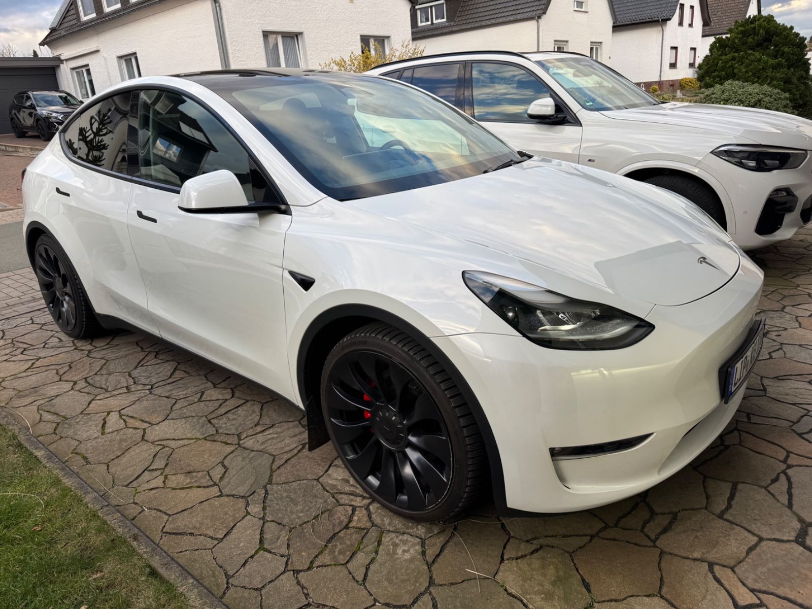 Tesla Model Y Performance Dual AWD Autopilot MwSt. 21"