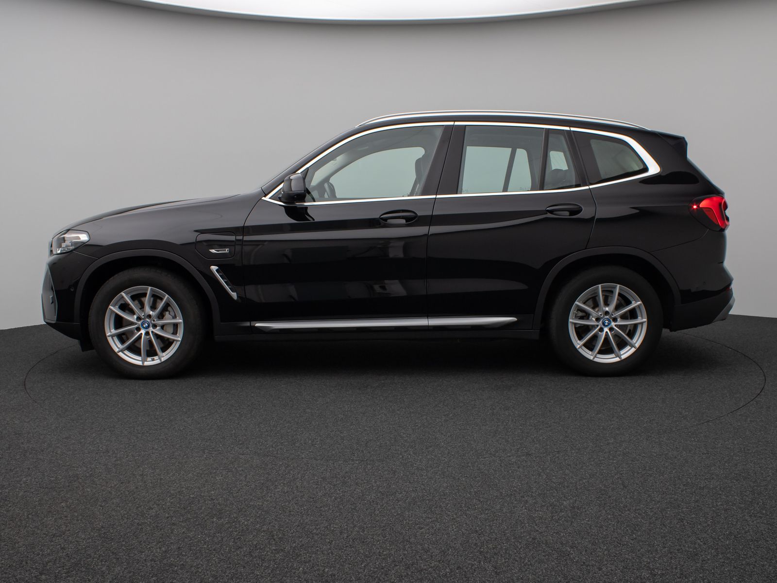 BMW X3 xD30e Sport - Samsaru's Car Outlet