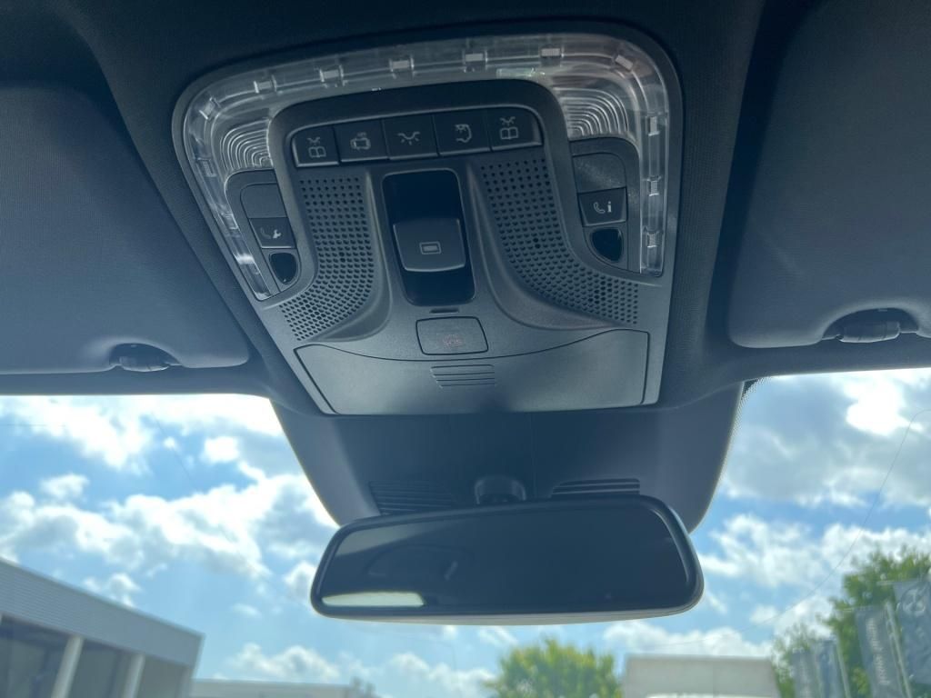 Mercedes-Benz V 250 d AVANTGARDE EDITION - Samsaru's Car Outlet