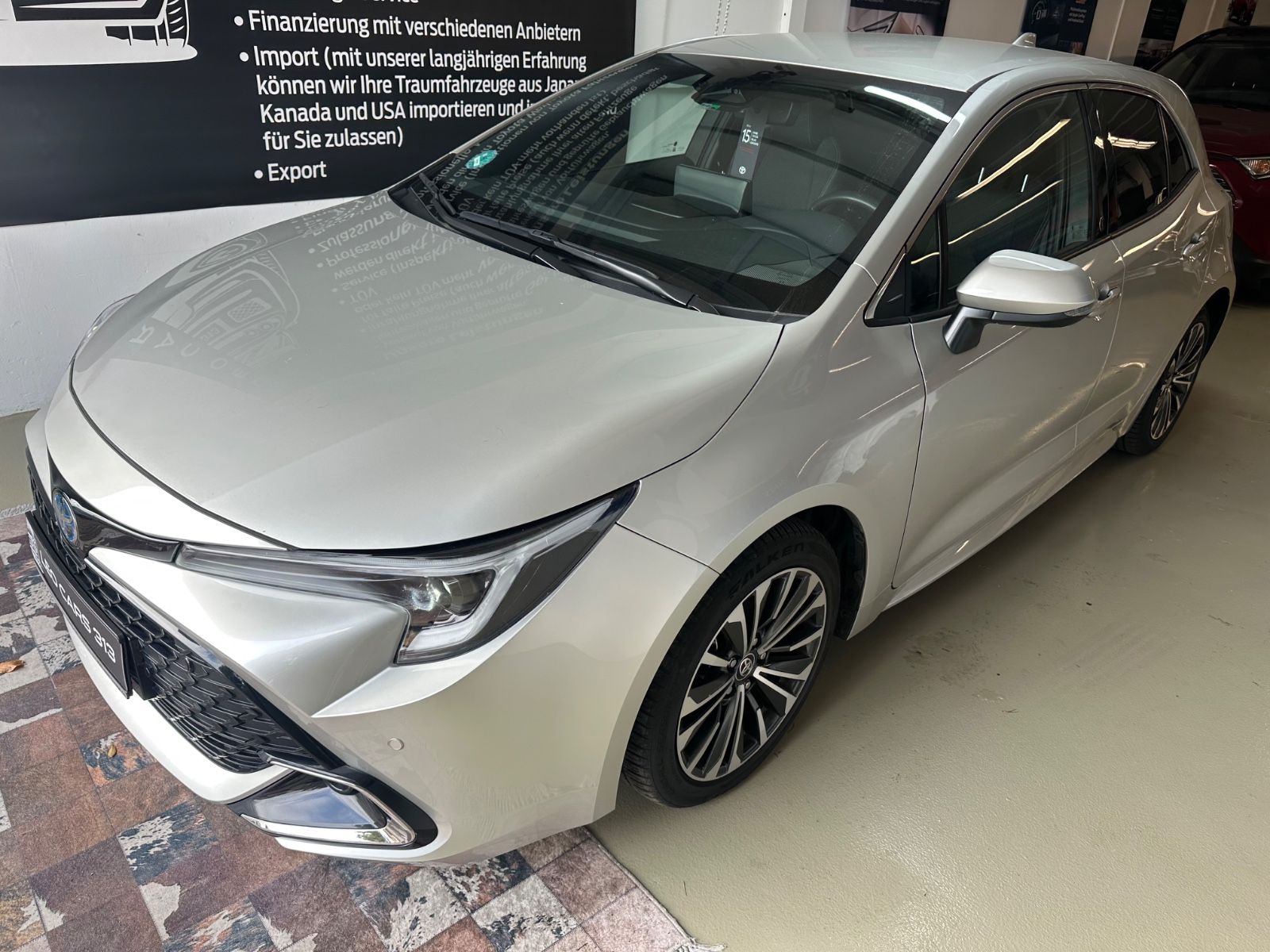 Toyota Corolla 1,8 Hybrid Team D