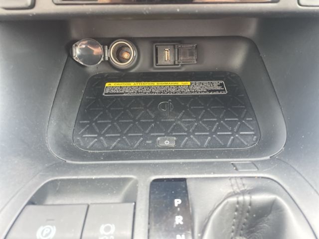 Toyota RAV 4 Hybrid - Samsaru's Car Outlet