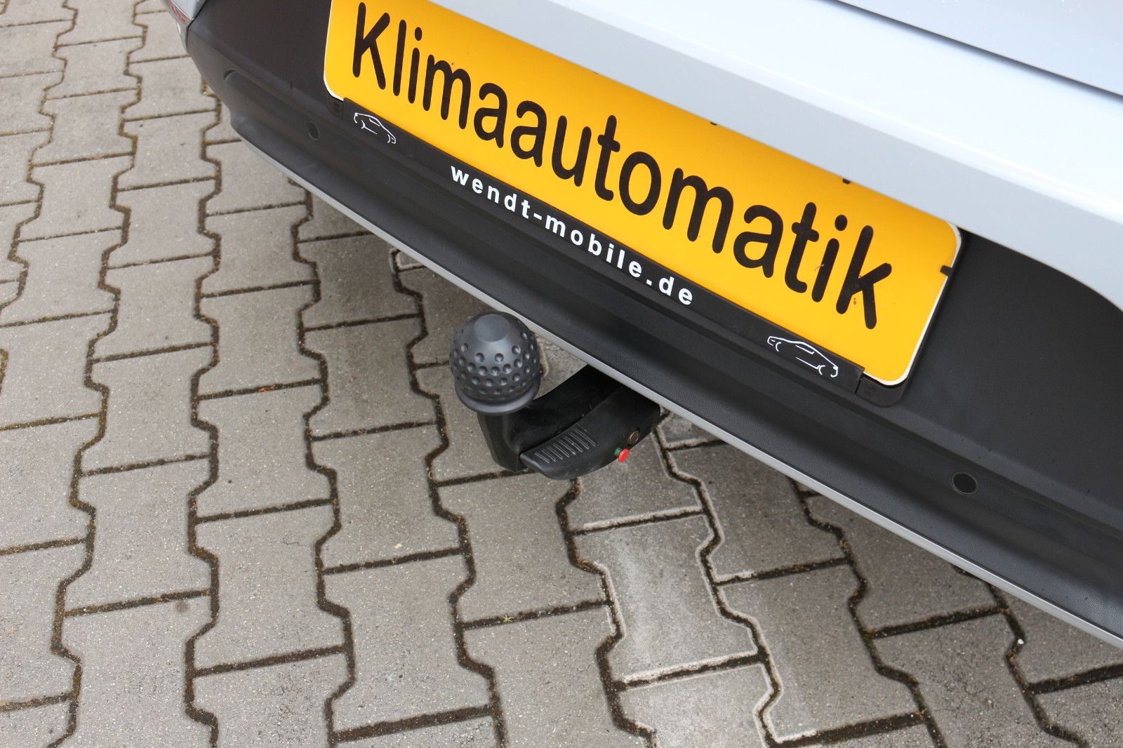 Volkswagen T-Roc Style - Samsaru's Car Outlet