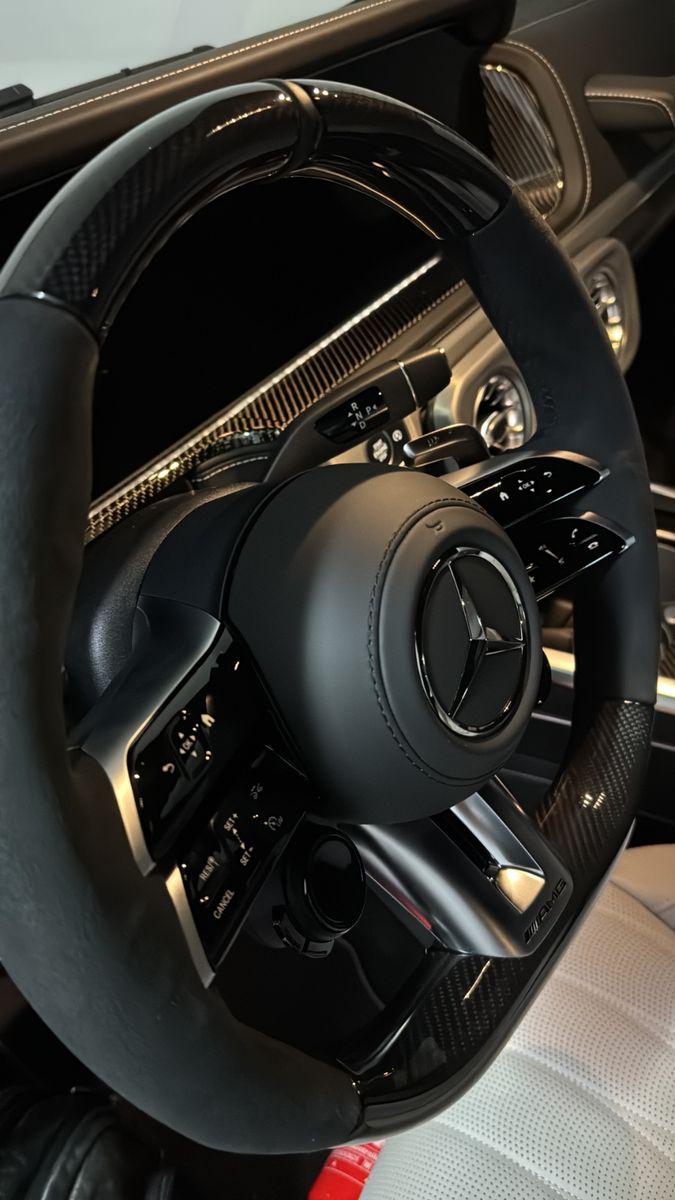 Mercedes-Benz G 63 AMG - Samsaru's Car Outlet
