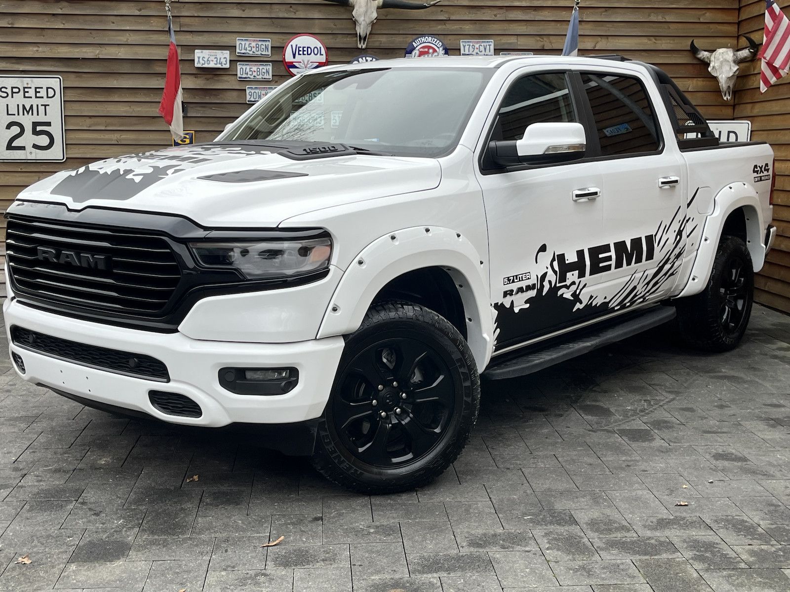 Dodge RAM 1500 Laramie LED AHK LPG Memory LPG