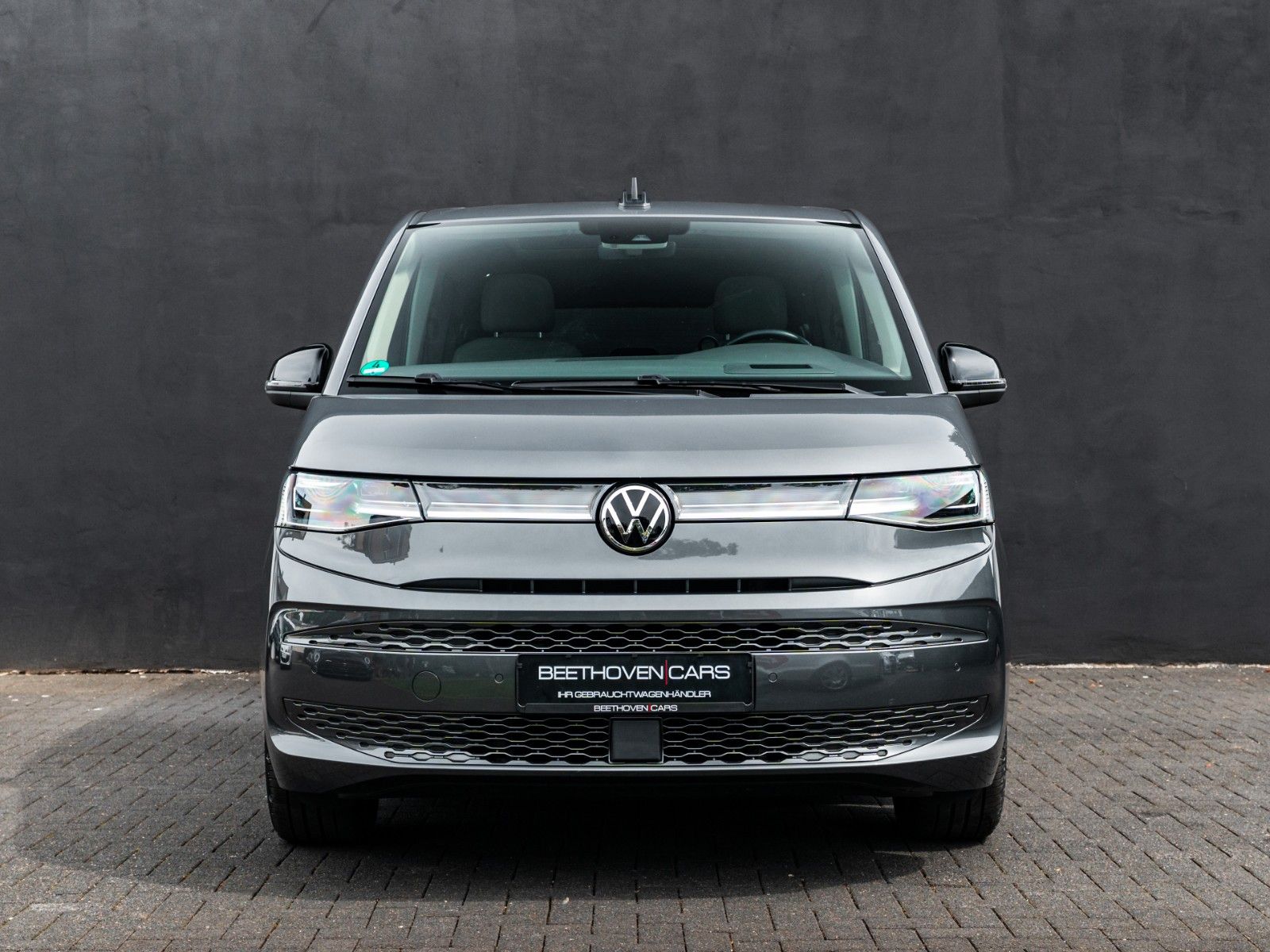 Volkswagen T7 Multivan LANG 100% VOLL TSDHZG LEDER PANO