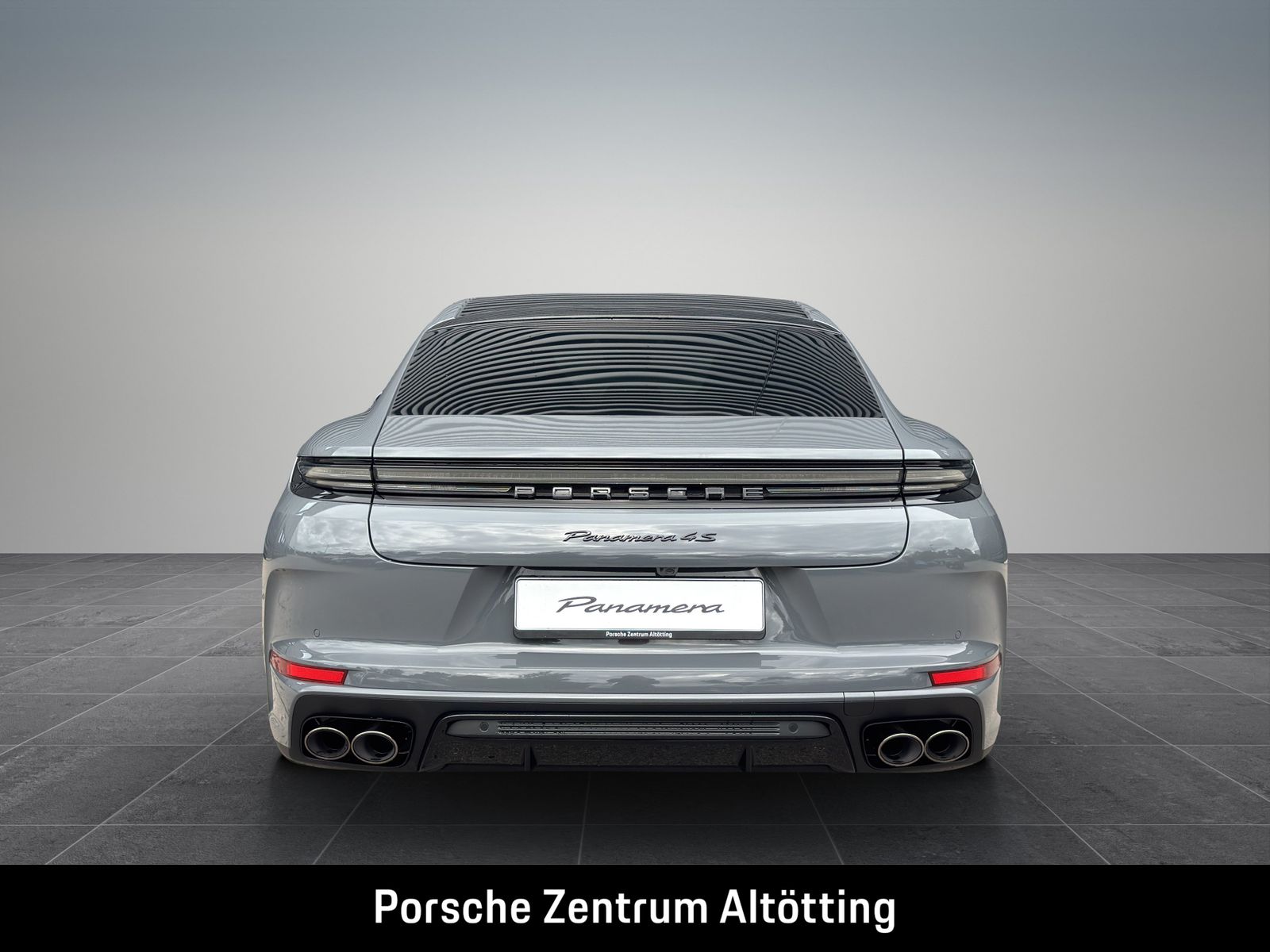 Porsche Panamera 4S E-Hybrid | SportDesign Paket schwarz