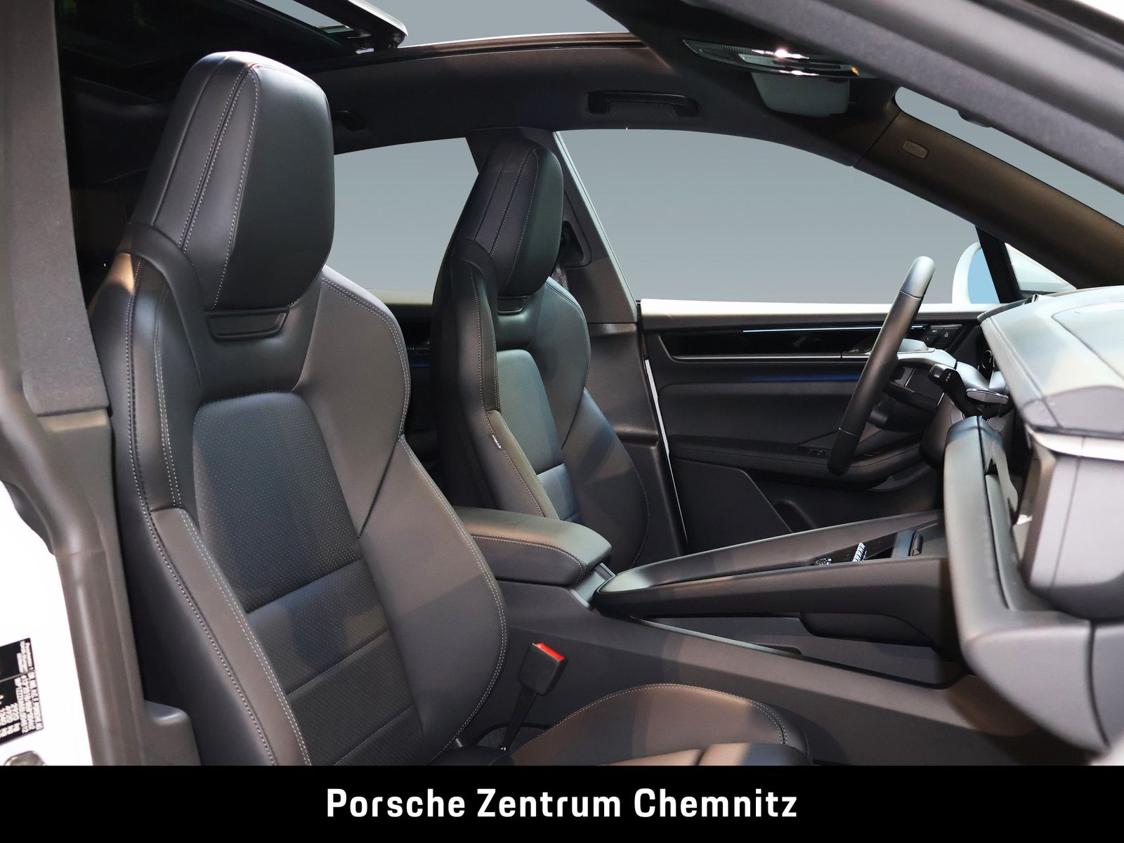 Porsche Macan 4 Electric BEV!;Pano;Luft;BOSE