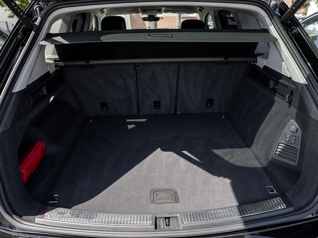 Volkswagen Touareg 3.0 TDI Elegance 4M STHZG AHK IQ DRIVE