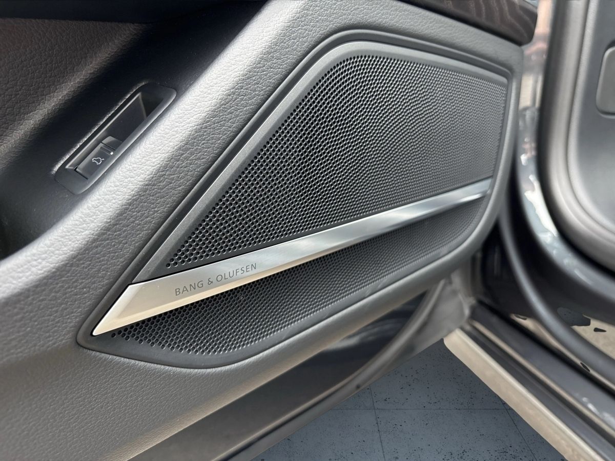 Audi A8 55 TFSI quattro - Samsaru's Car Outlet