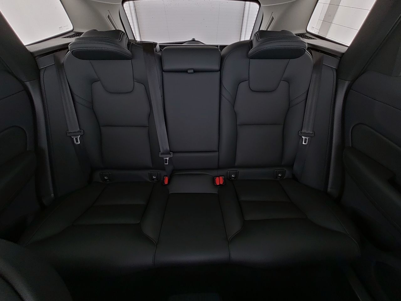 Volvo XC60 T6 RC AWD *H&K*RFK*FSHZG*BLIS*ACC