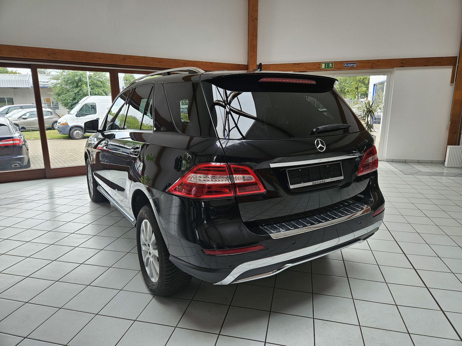 Mercedes-Benz ML 350 BlueTEC 4M ILS Navi Leder HUD AHK GSD RFK