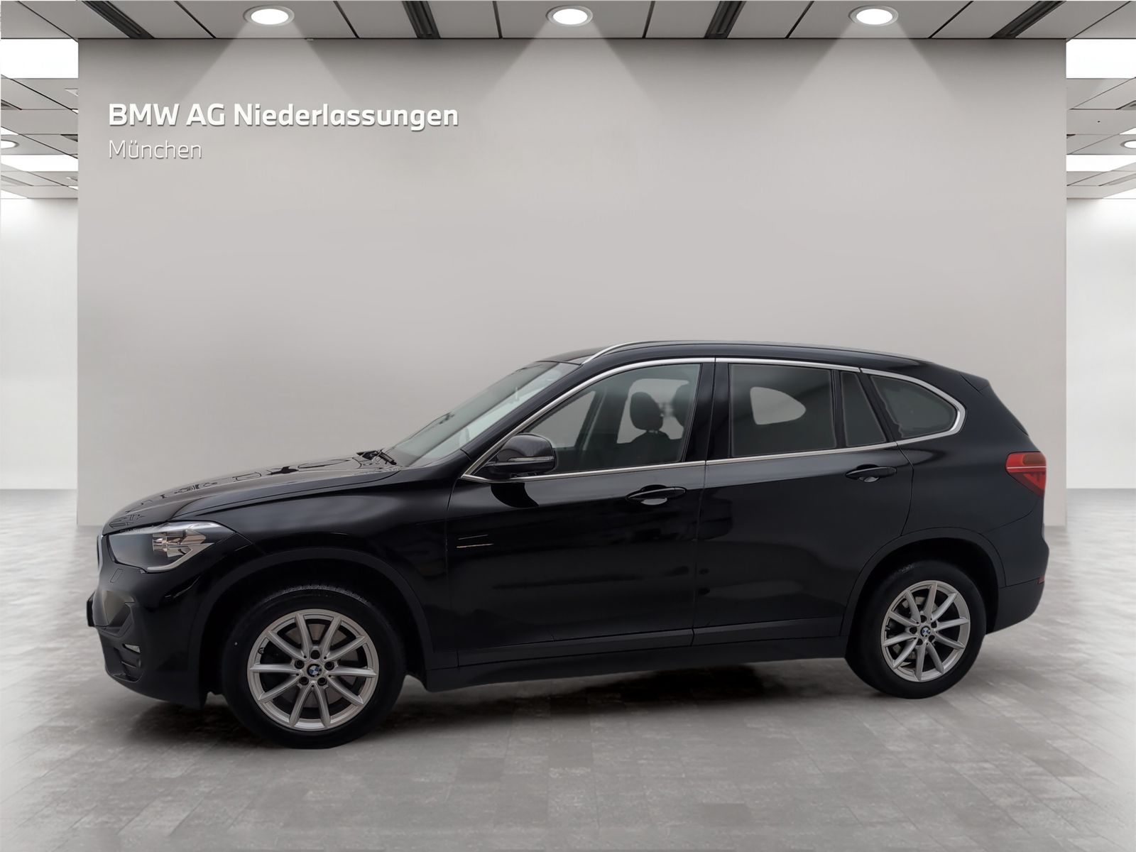 BMW X1 xDrive20d - Samsaru's Car Outlet