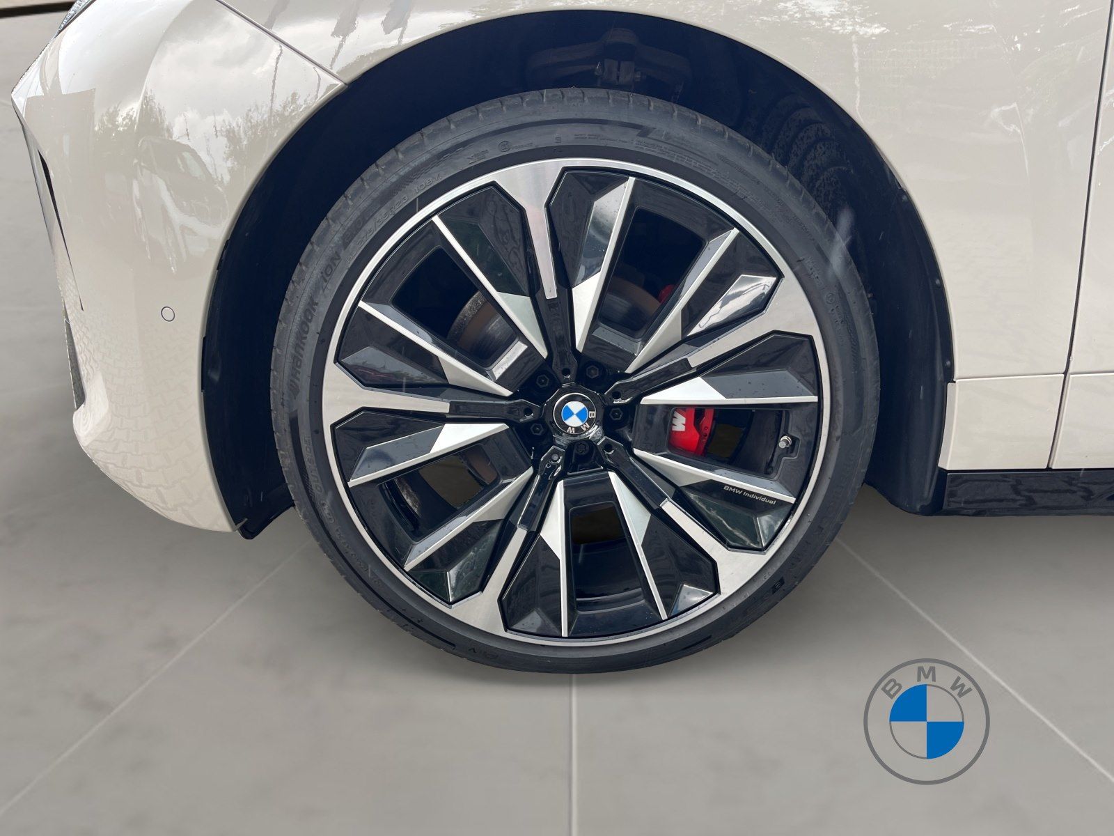 BMW iX M70 XDRIVE 23" DA/PA Prof. AHK Luftfederung