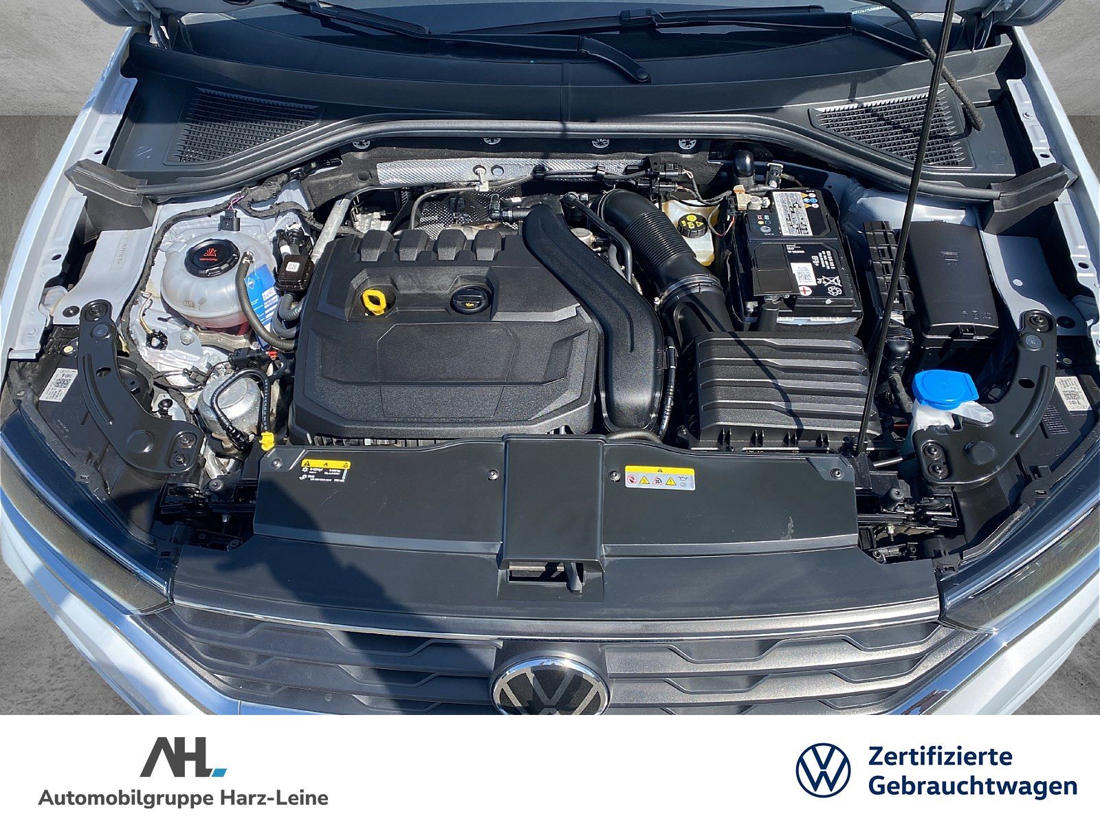 Volkswagen T-Roc 1.5 TSI United DSG - Samsaru's Car Outlet