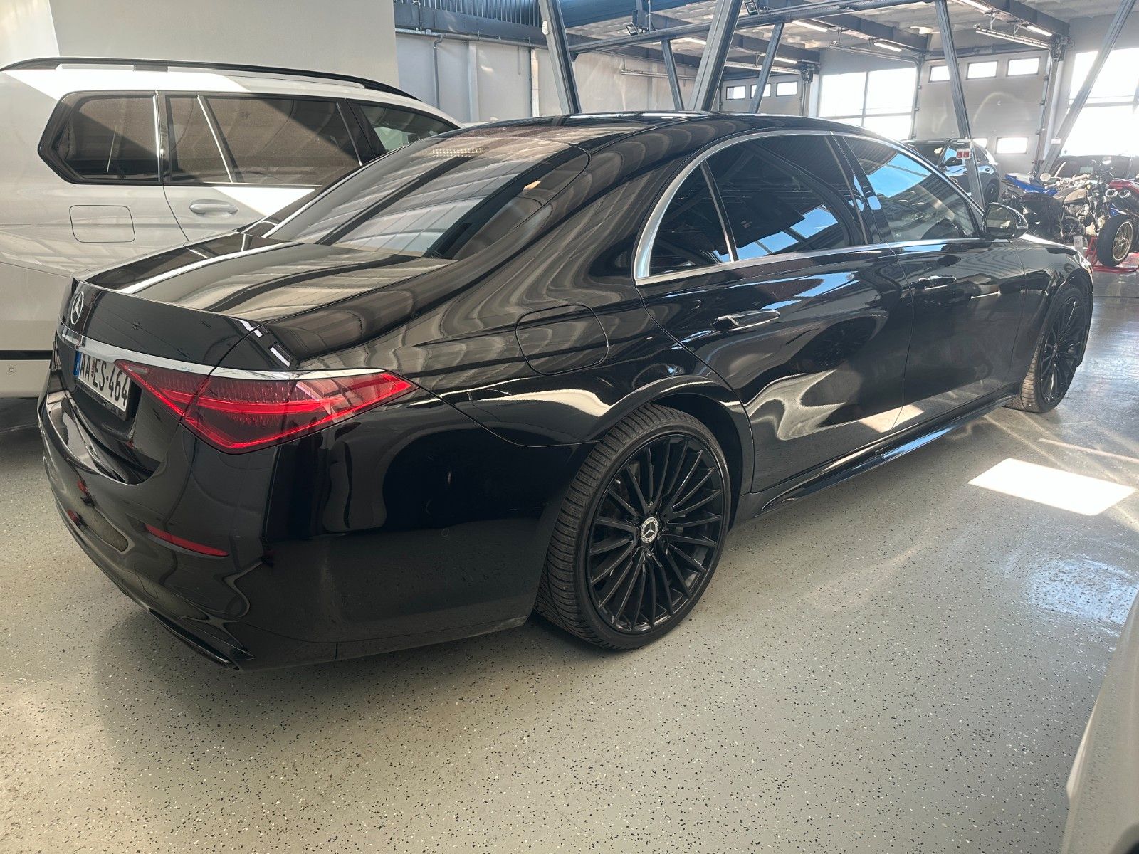 Mercedes-Benz S 580 4Matic L - Samsaru's Car Outlet