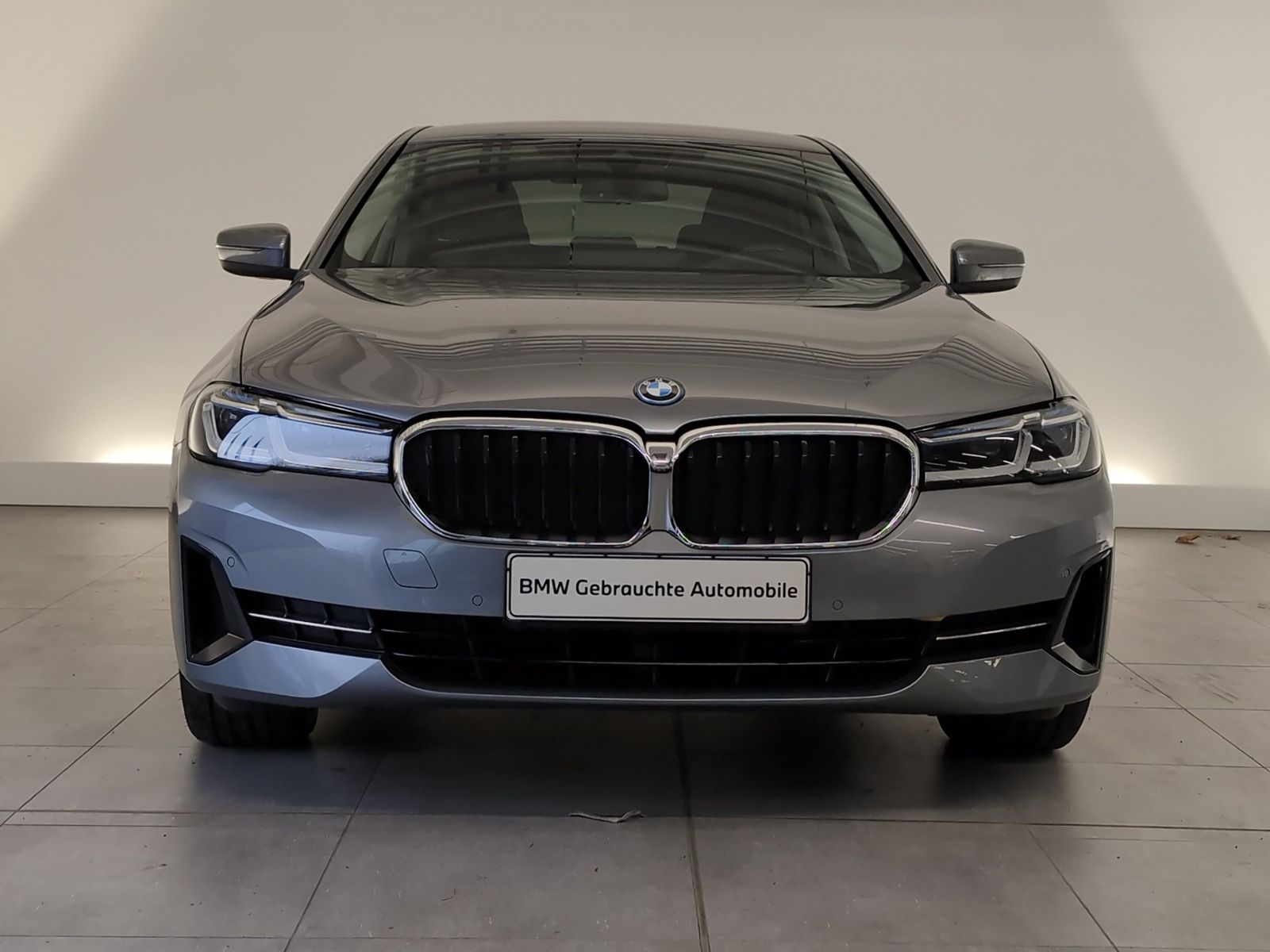 BMW 530e xDrive Lim Navi/Laser/HuD/KomfZg/PA/WLAN La